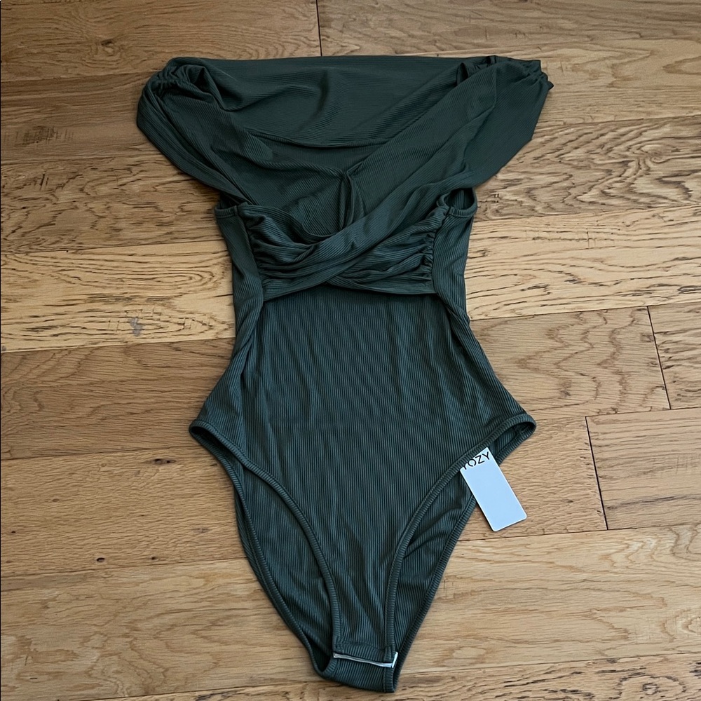 NWT - S - YOZY - Green Olive bodysuit